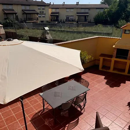 El Refugio Del Valle La Adrada